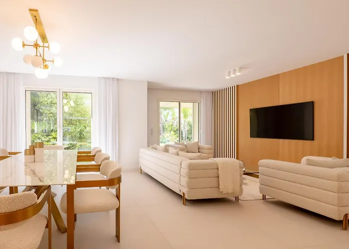 002 Camille Villa Cannes